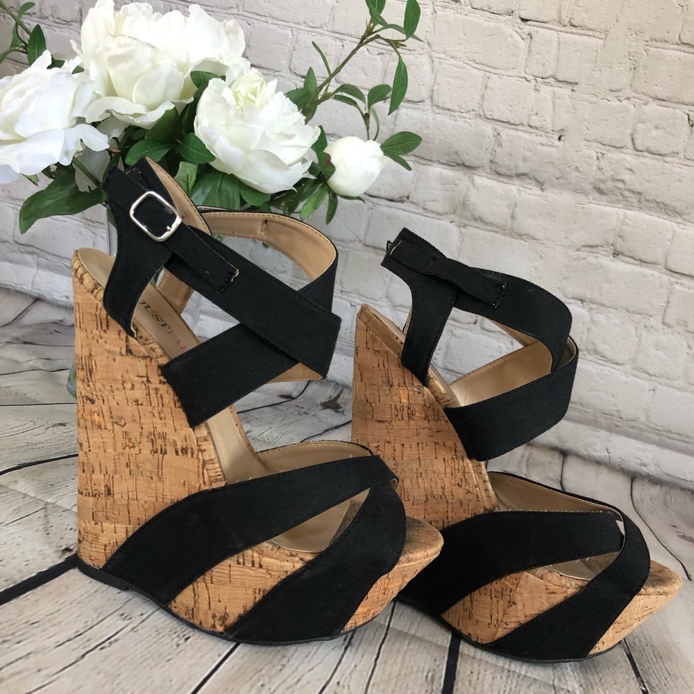 JustFab Black & Cork Wedges